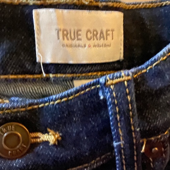 These are some dark blue Jean pants that was gifted but are too big for me . - Picture 2 of 2